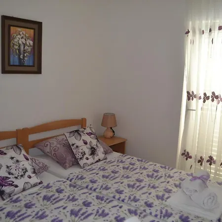 Leona Appartement Mlini