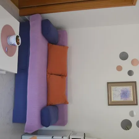 Leona Appartement *